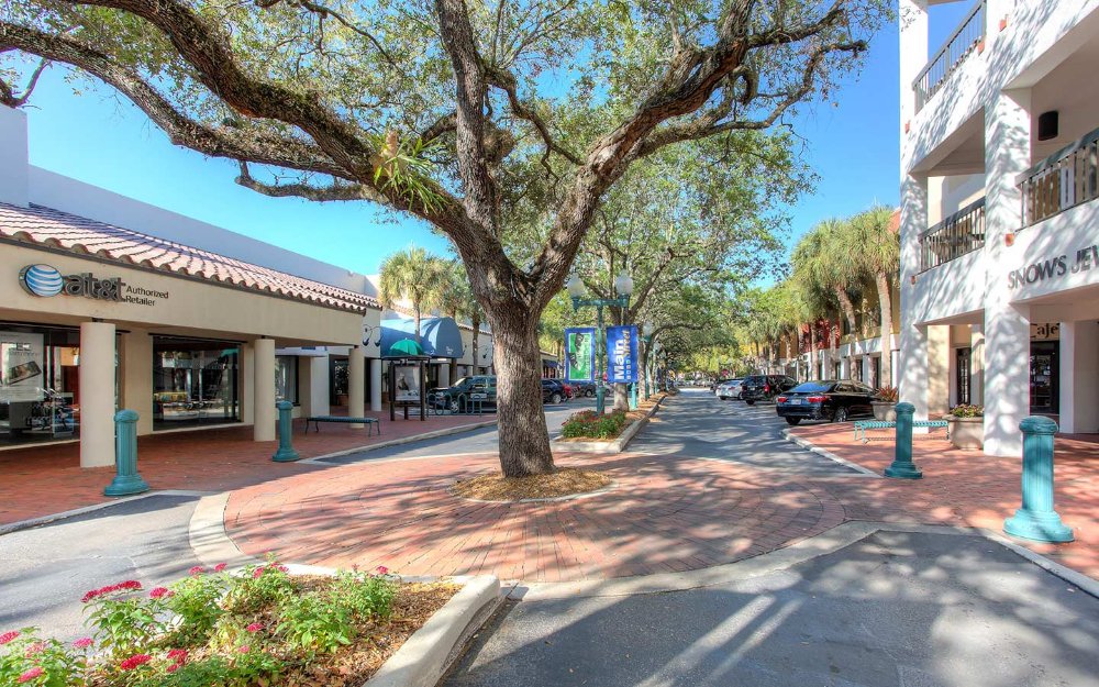  Main Street in Miami Lakes