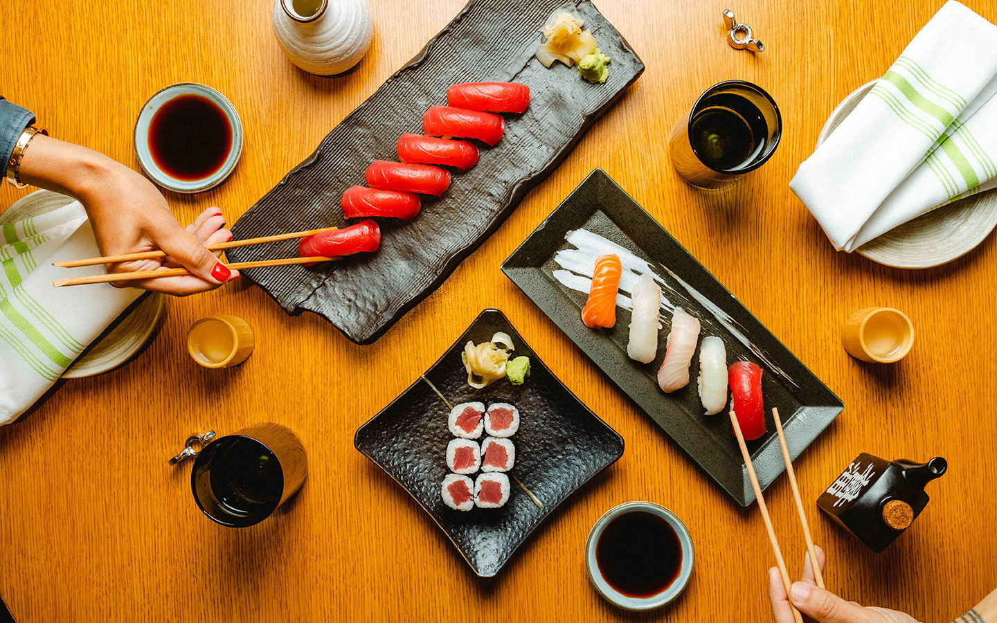 sushi_nigiri_Sushi_Garage_1440x900.jpg