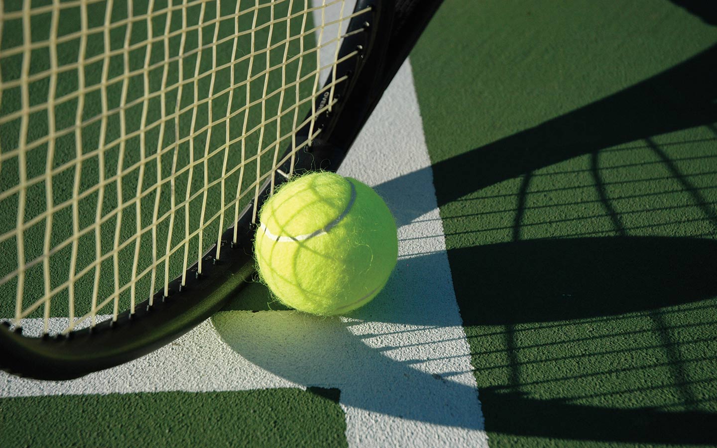 Tennis-Ball-Racket-close-1440x900.jpg